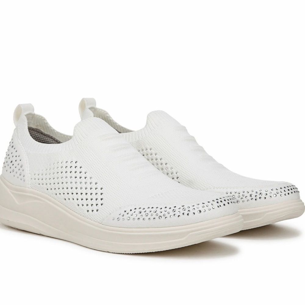 Bzees Timeless Bright Sneaker (WIDE)